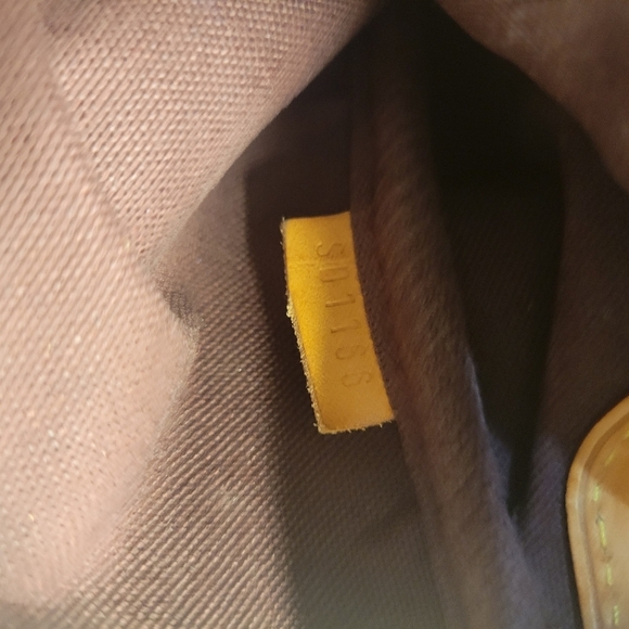 LV‎ Favorite MM crossbody - Picture 10 of 14